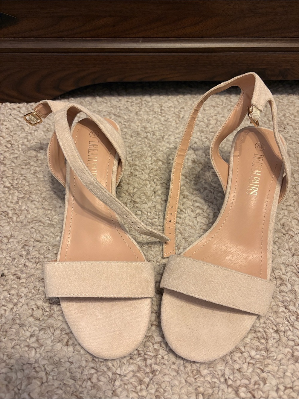 Dream Pairs Nude Suede Open-Toe Block Heel Sandals Size: 7W